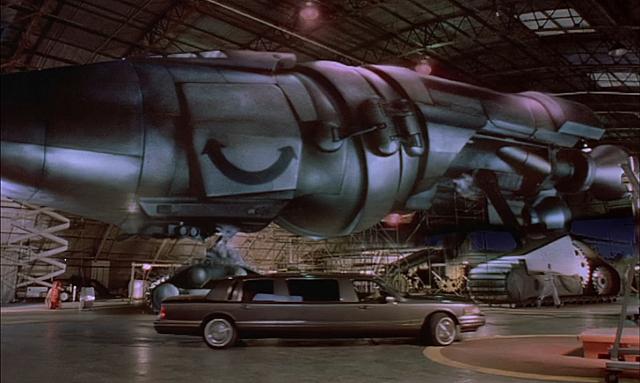 screen cap - side view with limo for scale 01